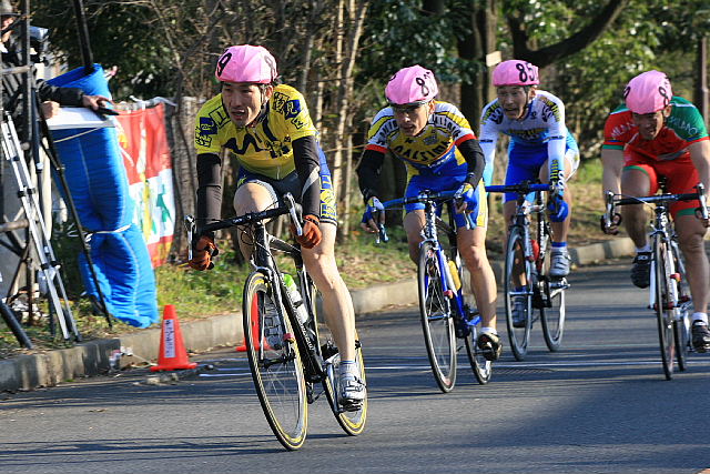 毎回ポイントを重ねた奈良浩選手 (チーム物見山)