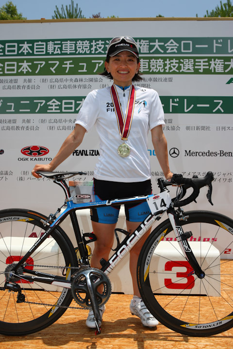 優勝の西加南子(TEAM FOCUS-OUTDOOR PRODUCTS)、FOCUSを使う