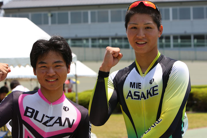 スプリント 優勝の伊藤裕貴(朝明)と2位の橋本凌甫(日大豊山)は昨年の3・4位