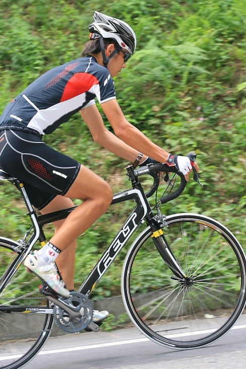 「乗車姿勢がコンフォ ートバイクとしてとても良い」鈴木祐一