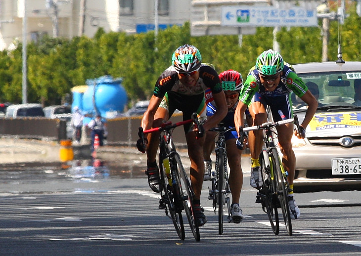 武井亨介(FORZA・フォルツァ!)とのスプリント。前に出ることはできなかった