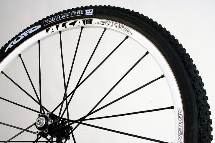 TUFO ALCA MTBチューブレスホイールセット(ホワイト)