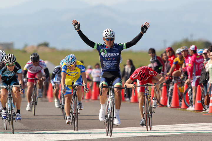 BR-1 辻貴光(CIERVO NARA PROCYCLINGTEAM)が優勝