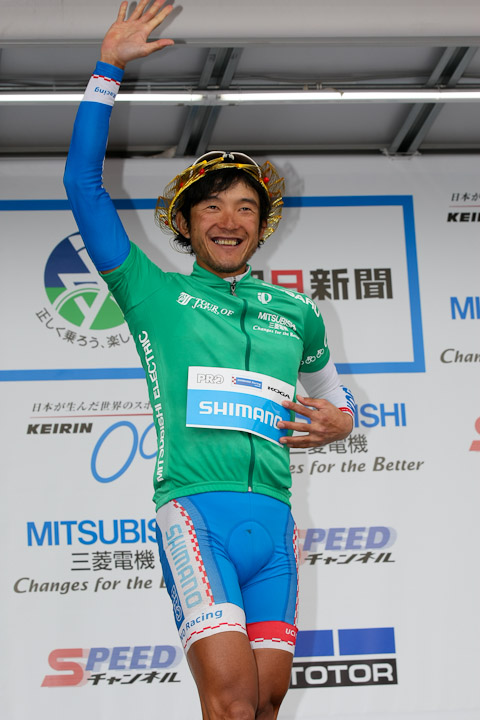 個人総合リーダーになった鈴木真理(シマノレーシング)
