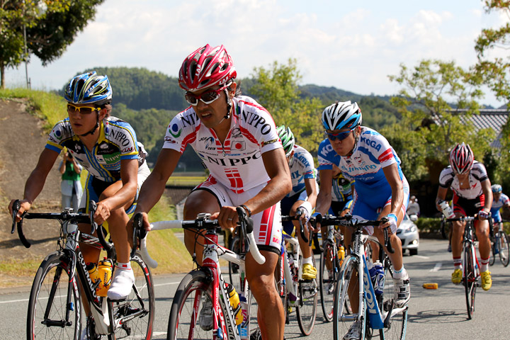 11周目へ、宮澤崇史(TEAM NIPPO)ら先頭の11人