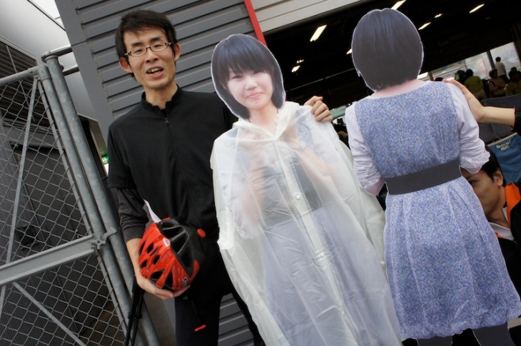 婚約者に見守られ、今日一日頑張ります!