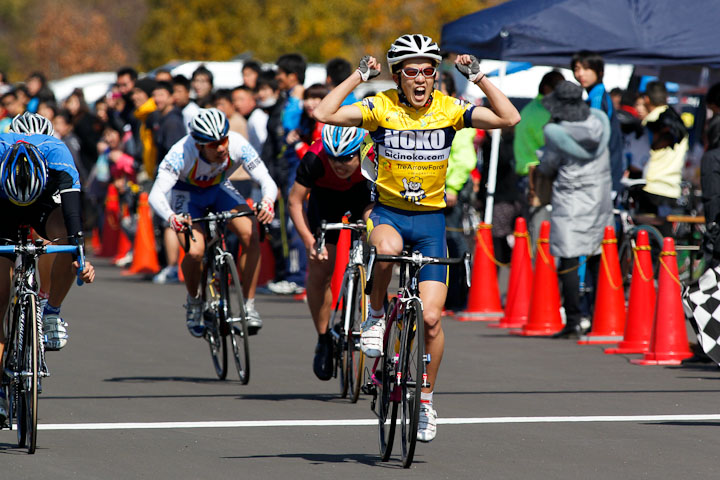 A-J 石居周二(bicinoko.com)が優勝