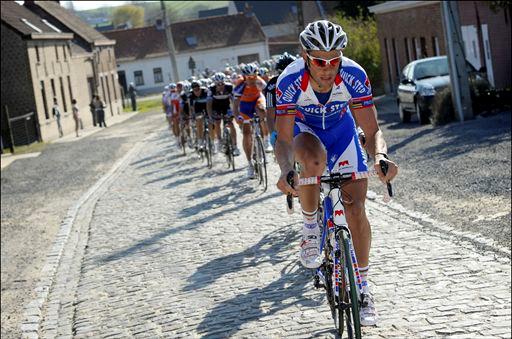 メイン集団のペースを上げる2007年大会優勝者のトム・ボーネン(ベルギー、クイックステップ)