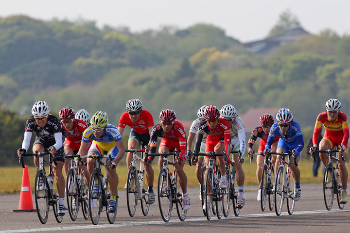 JPT 48分経過、先頭の12人