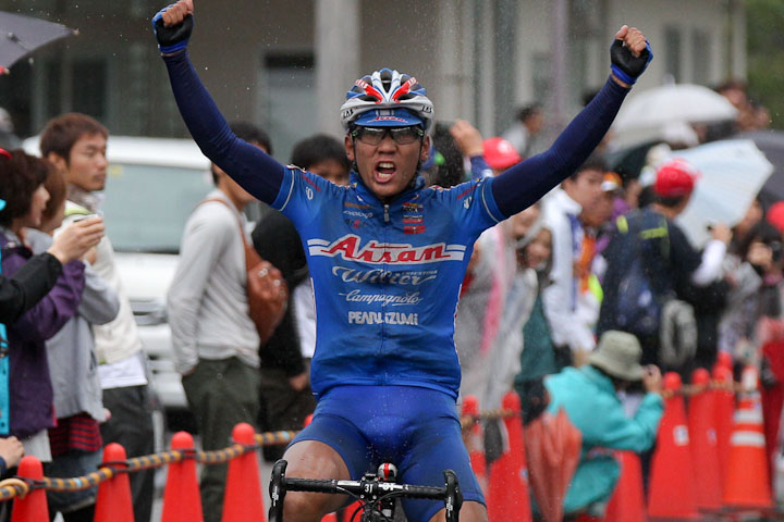 ツール・ド・熊野2011第1ステージ優勝の福田真平(愛三工業レーシングチーム)