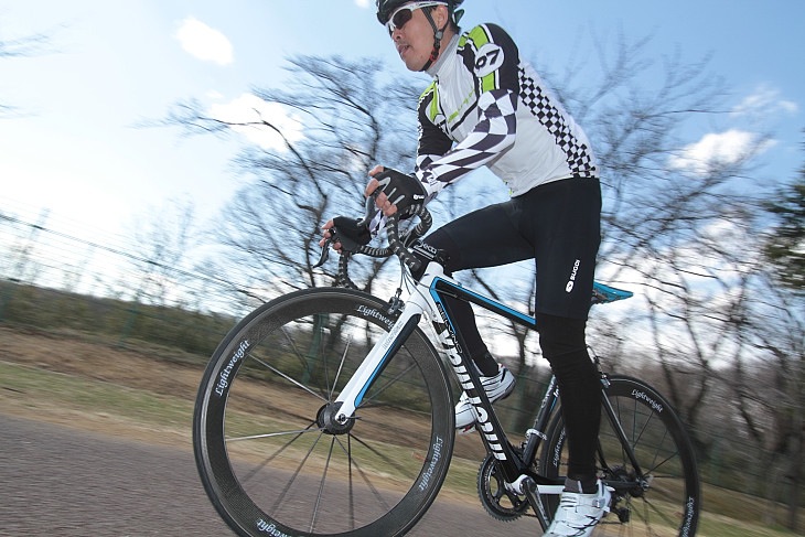 「ダッシュ時に食いつく感覚はレースバイクならでは」 戸津井俊介(OVER-DOバイカーズサポート)