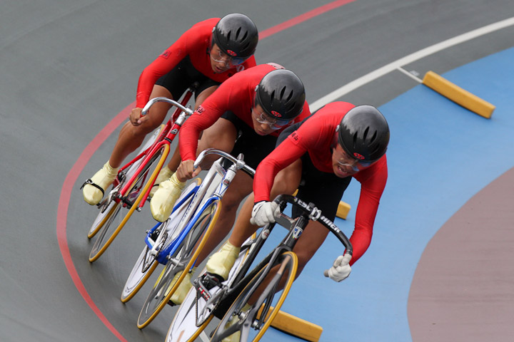 チームスプリント 1位 岡山・岡山工 1分04秒455 大会新