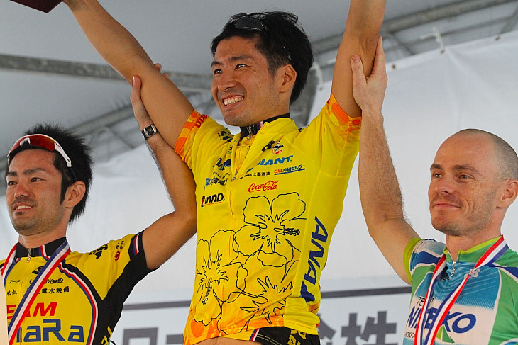 市民100kmを制した宇良武(チーム池原)