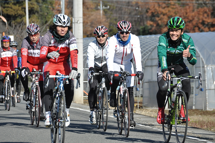 新城選手もみんなとサイクリングを楽しみました