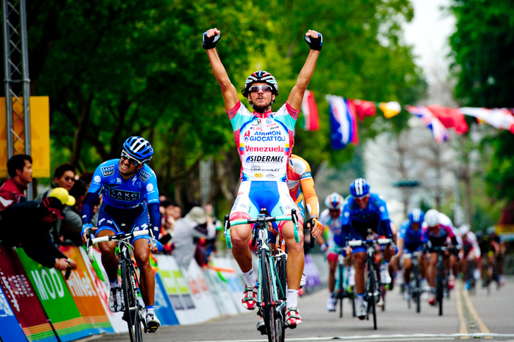 ステージ優勝を挙げたロベルト・フェラーリ(イタリア、アンドローニ・ジョカトーリ)