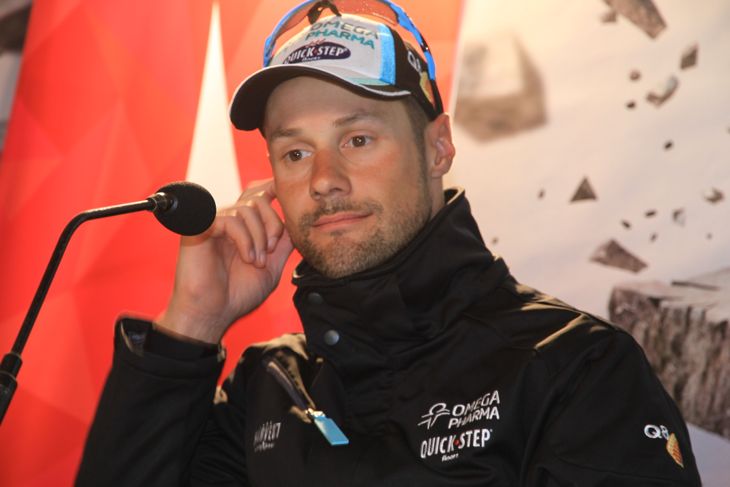 記者会見に臨むトム・ボーネン(ベルギー、オメガファーマ・クイックステップ)