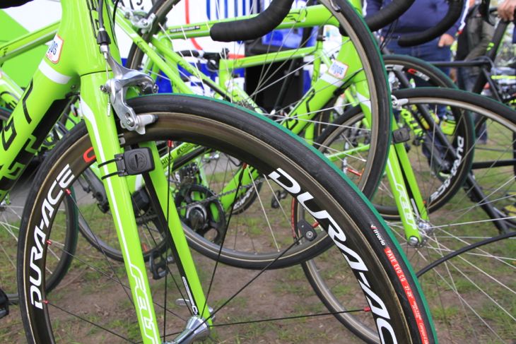 デュラエースC35ホイールを使用 タイヤはヴィットリアPAVE EVO CG