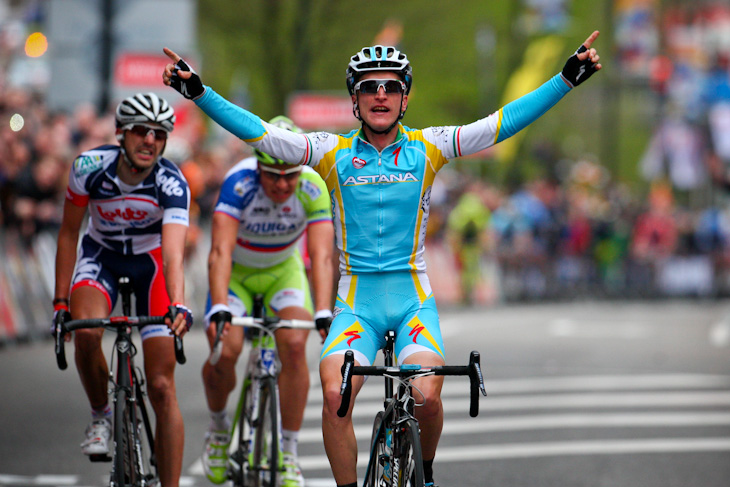 アムステル・ゴールドレースを制したエンリーコ・ガスパロット(イタリア、アスタナ)