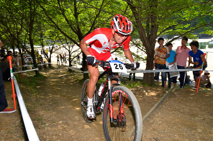 八幡浜を制した山本幸平(Specialized Racing Team)