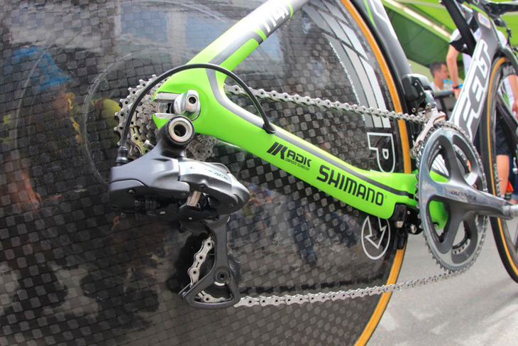 Di2の確実でタッチの軽い変速は、あらゆる場面のストレスを軽減してくれる