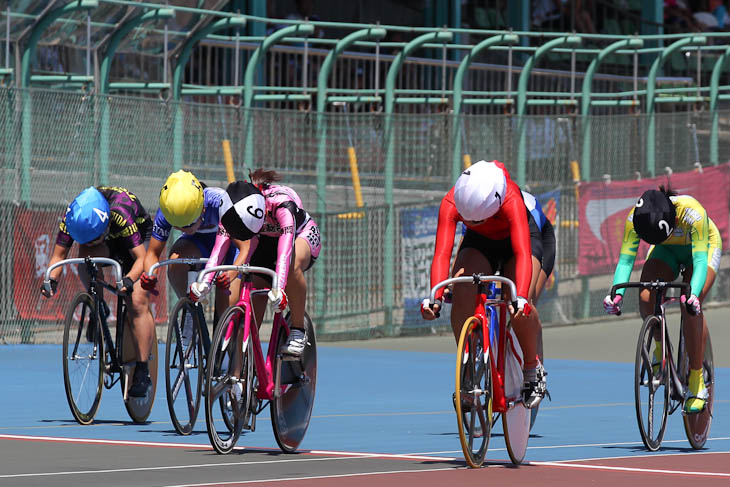 女子ケイリン 三宅玲奈(岡山・岡山工2)が優勝