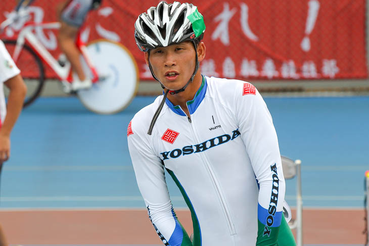 ロードレース優勝の片桐善也(新潟・吉田3)。地元大会での快挙だ