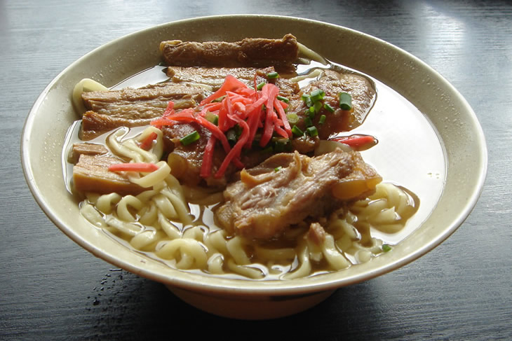 沖縄そば。我部祖河（がぶそか）食堂は本店の味が一番