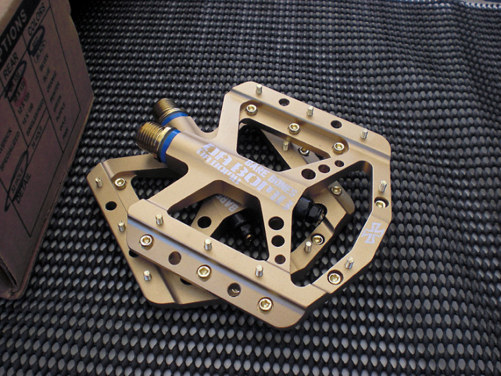 Yuris Dabomb BAREBONES 12,810円