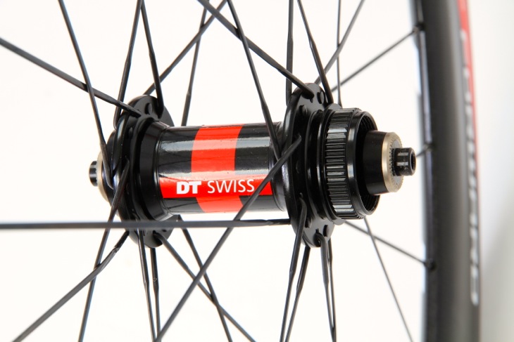 DT Swiss 240s Fハブ ローター取り付けはセンターロックタイプ