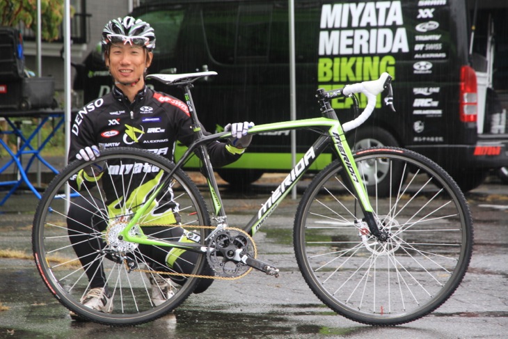 斎藤 亮 (MIYATA-MERIDA BIKING TEAM ) MERIDA CycroCross