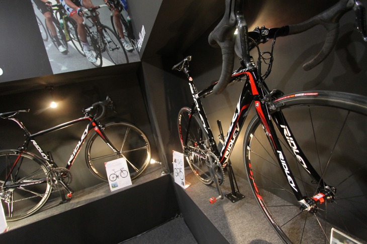 2013年注目のプロダクツも多く展示された