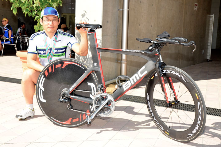 個人TT優勝の早川信明選手「一周目は進路を阻まれましたが2周目は全開で行けました。苦しかったです」