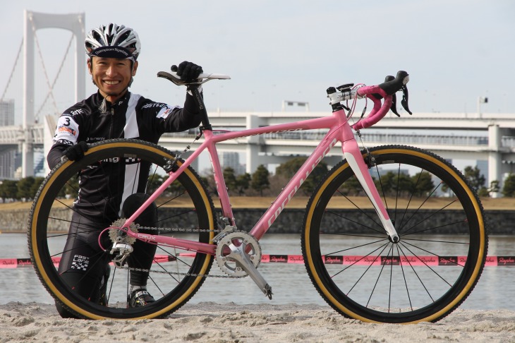 金田健太郎さん(Fast Lane Racing) Specialized CRUX