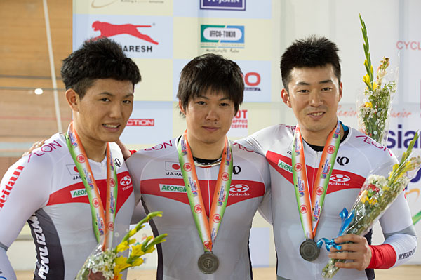 男子エリートチームスプリント 日本(和田、坂本、稲毛)は3位