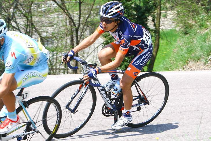 凱旋レースを走る西薗良太(チャンピオシステム・プロサイクリングチーム)