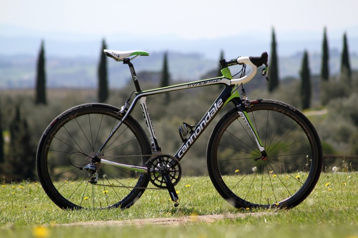キャノンデール SYNAPSE Carbon Hi-MOD