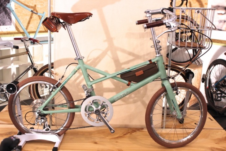 Bruno Ventura 406SUS(ミントブルー、市販車とはパーツが一部異なる)