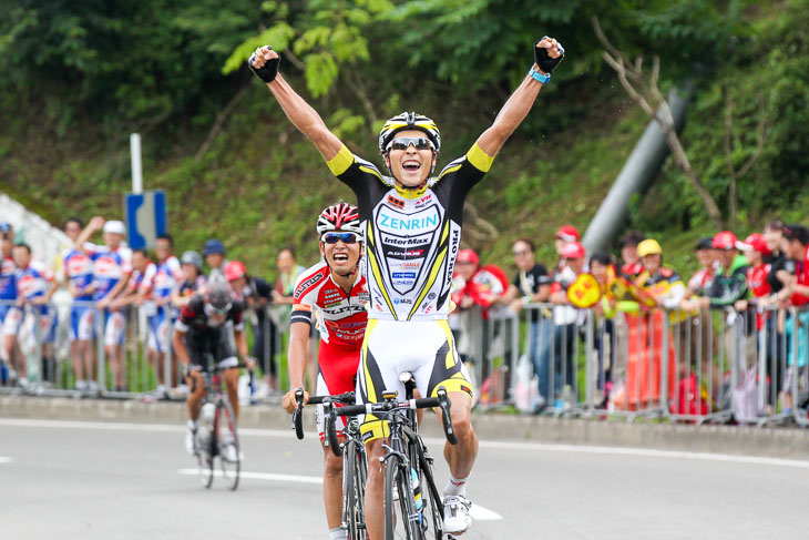 阿部嵩之(チーム右京)が優勝