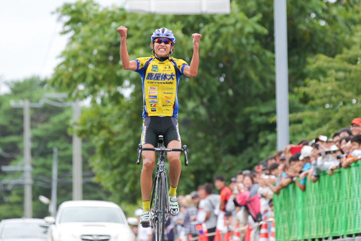 150kmを逃げ切った徳田優(鹿屋体育大)が優勝