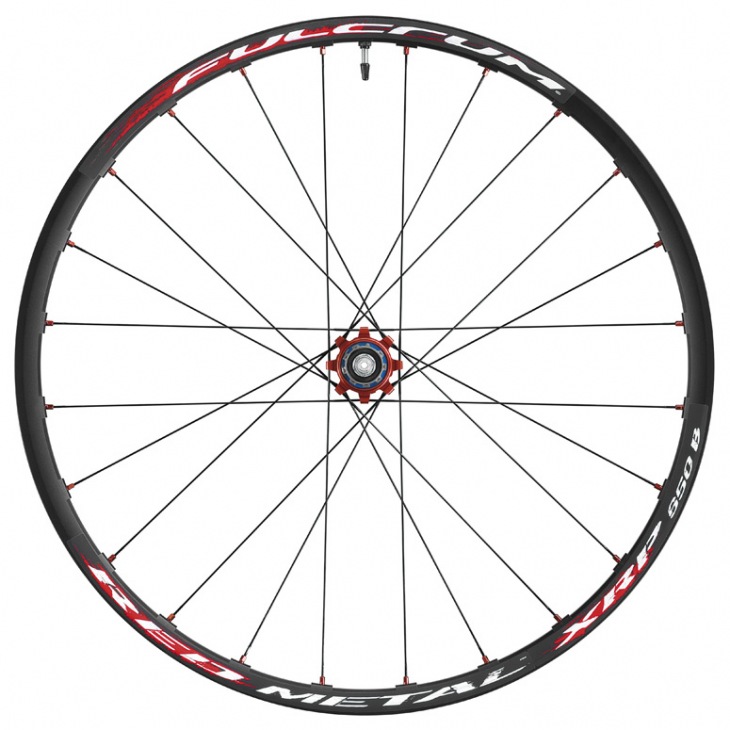 フルクラム RED METAL XRP 650B(リア)