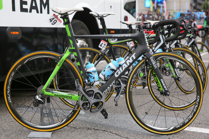 ベルキンプロサイクリング ジャイアント・Propel Advanced SL