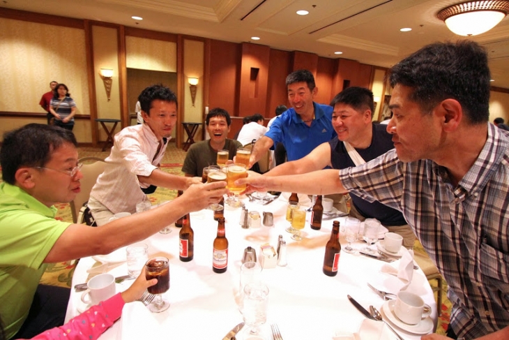 乾杯!楽しい後夜祭が始まりました