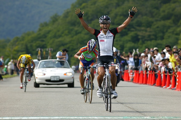 2003年全日本ロードレースを制した福島晋一(ブリヂストンアンカー)