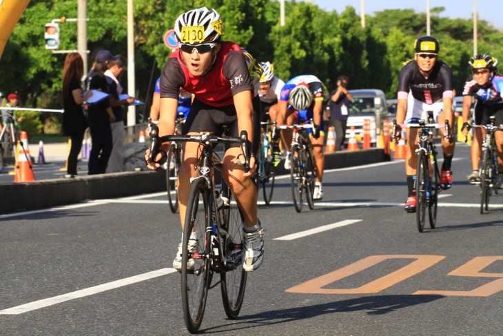 市民50kmアンダー29 集団ゴールを制した溝口智貴(北桑田高校)