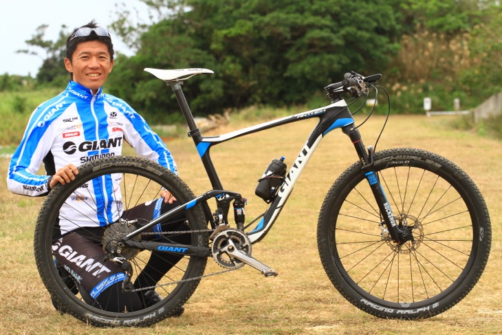 門田基志選手(ジャイアント)のバイクはジャイアント・アンセム27.5 Advanced