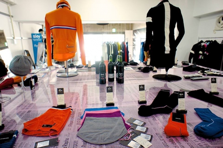 Rapha Cycle Club Osakaにて開催されるSS14新作展示会