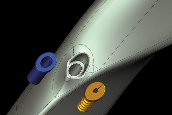 機械式/電動式の両方に対応する内蔵ケーブル