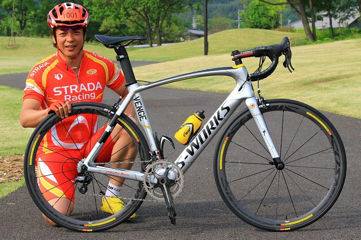 井上寿さん(ストラーダバイシクル)のスペシャライズド S-WORKS VENGE