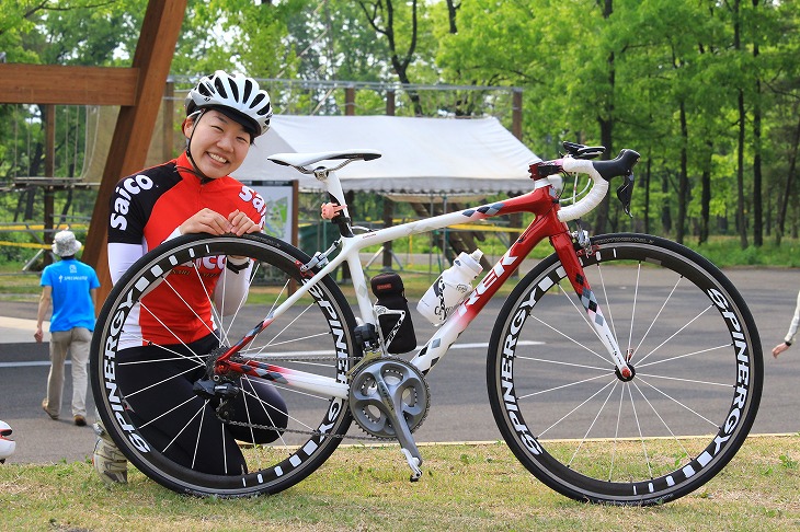 中村 智美さん(チームSaico)のTREK Madone