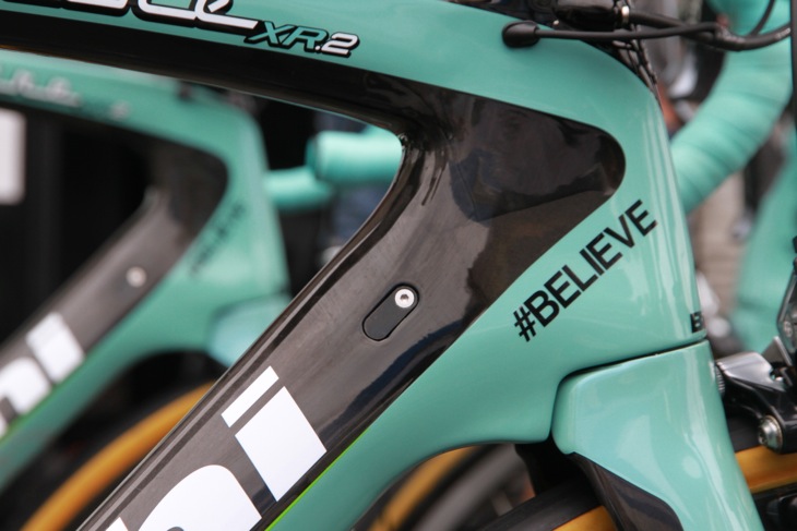 ベルキンのバイクには#BELIEVEのハッシュタグが入る。「自分を信じれば夢は叶う」というシマノのキャンペーンだ